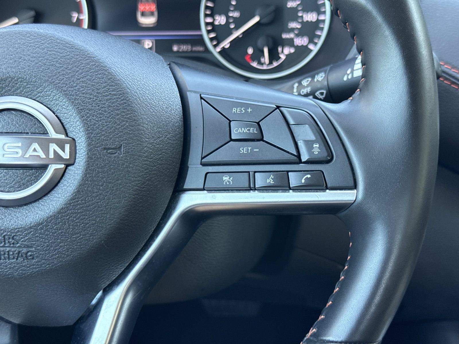 Used 2025 Nissan Sentra SR FWD image 14