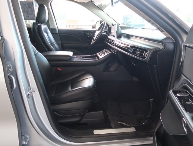 Used 2021 Lincoln Aviator AWD image 42