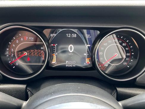 Used 2020 Jeep Gladiator Mojave AWD/4WD image 26