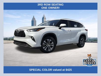 Used 2023 Toyota Highlander XLE