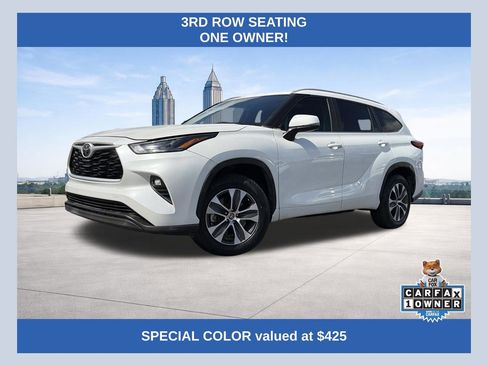 Used 2023 Toyota Highlander XLE image 1