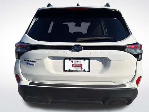 Certified 2025 Subaru Forester Premium AWD/4WD image 15