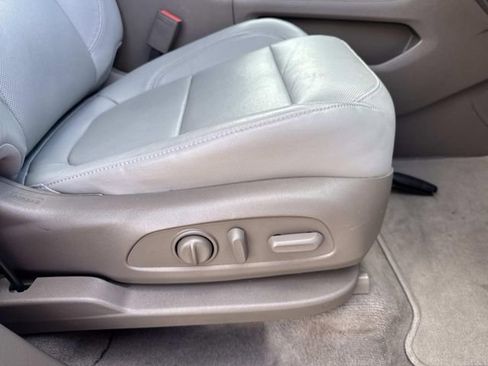 Used 2021 Chevrolet Traverse Premier image 12