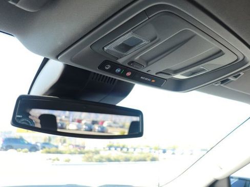 Used 2024 GMC Sierra 1500 SLT image 24