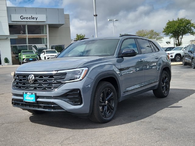 New 2026 Volkswagen Atlas Cross Sport SEL R-Line AWD/4WD image 4