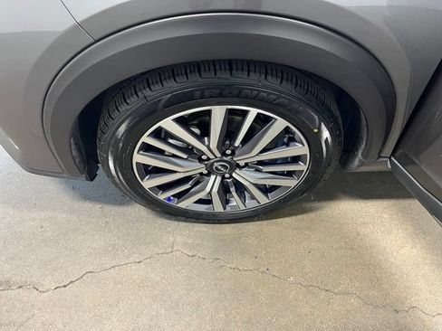 Used 2024 Nissan Kicks SR FWD image 30