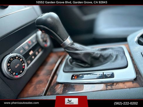 Used 2010 Mercedes-Benz GLK 350 2WD image 29