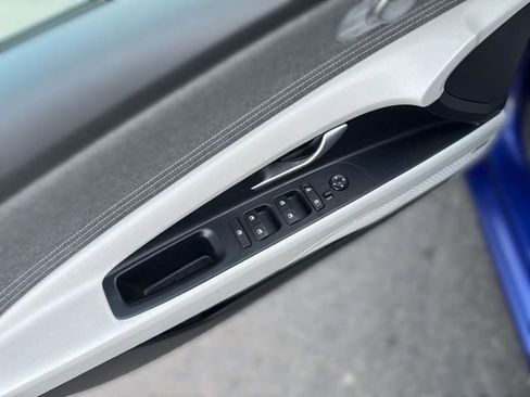 Used 2023 Hyundai Elantra Limited w/ Cargo Package FWD image 21