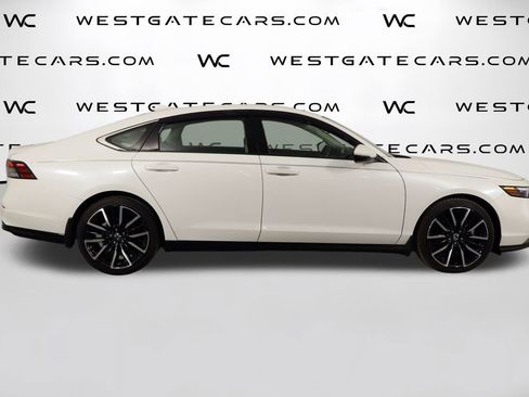 Used 2023 Honda Accord Touring image 43