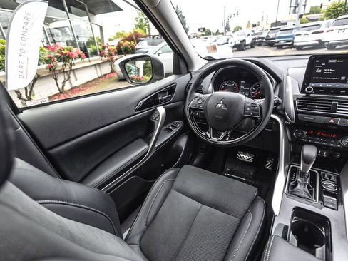 Used 2024 Mitsubishi Eclipse Cross SE AWD/4WD image 23