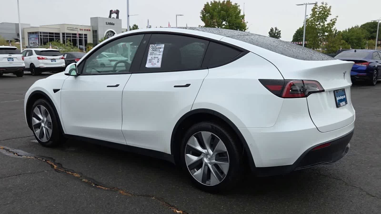 Used 2022 Tesla Model Y Long Range AWD/4WD image 6