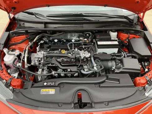 Used 2025 Toyota Corolla SE FWD image 12