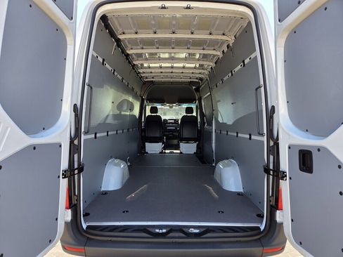 New 2026 Mercedes-Benz Sprinter 2500 image 13