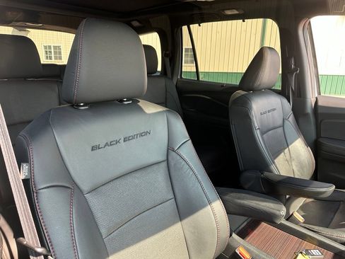Used 2022 Honda Pilot Black Edition image 34