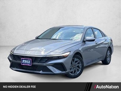 Used 2025 Hyundai Elantra Hybrid