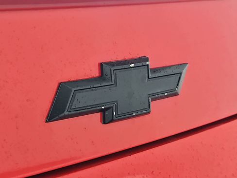 Used 2015 Chevrolet Camaro LS RWD image 11