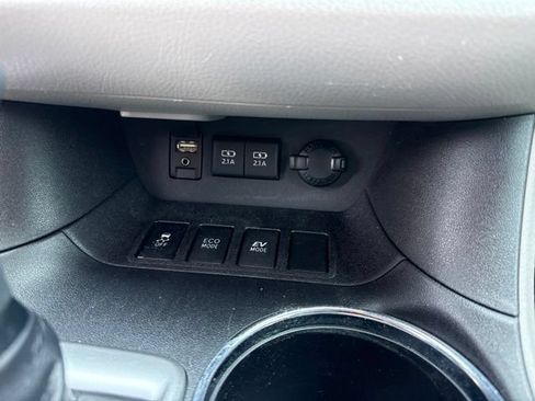 Used 2018 Toyota Highlander Limited Platinum AWD/4WD image 31