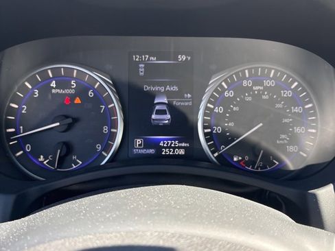 Used 2019 INFINITI Q60 3.0t Luxe w/ Essential Package image 10