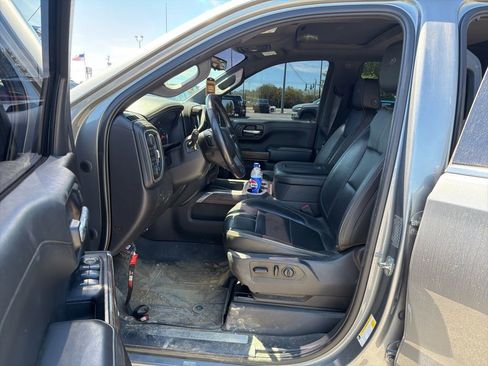 Used 2019 Chevrolet Silverado 1500 High Country w/ Technology Package AWD/4WD image 6
