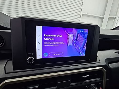 Used 2024 Toyota Tacoma SR image 15