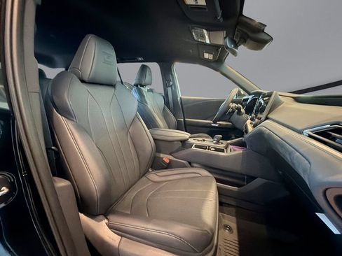 New 2026 Lexus TX 500h AWD image 8