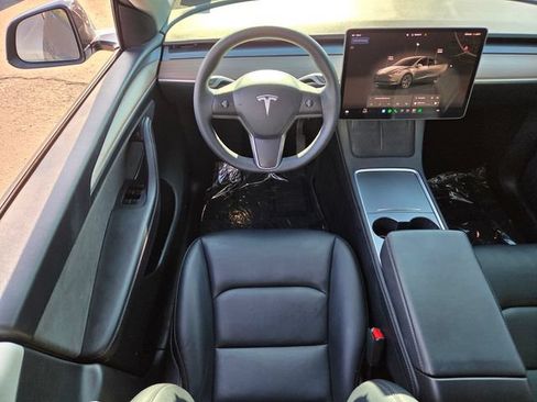 Used 2025 Tesla Model Y Long Range RWD image 13