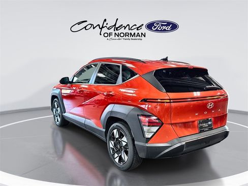 Used 2024 Hyundai Kona SEL image 6