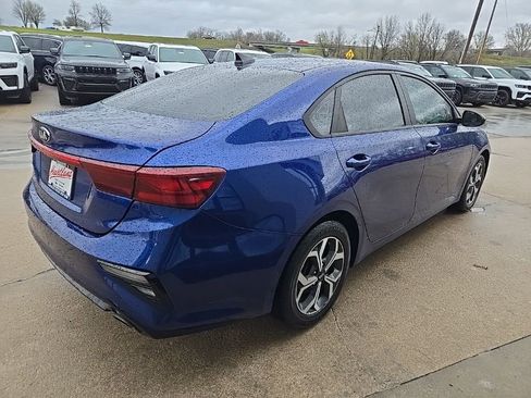 Used 2021 Kia Forte LXS FWD image 11