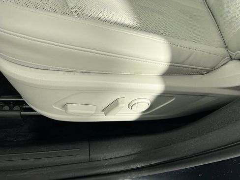Used 2022 Kia Sorento EX w/ Panoramic Sunroof Package FWD image 14