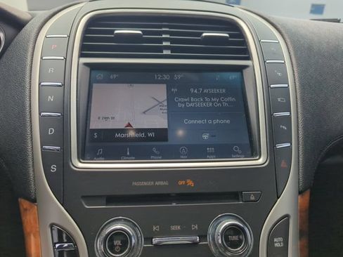 Used 2020 Lincoln Nautilus Reserve AWD/4WD image 22