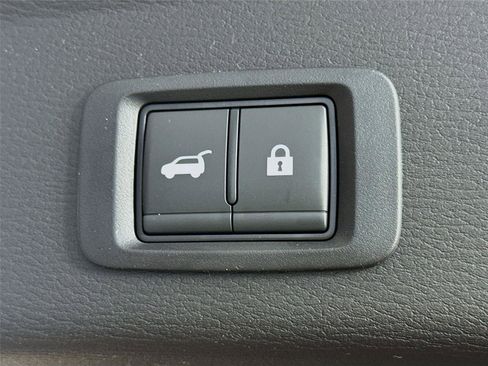 New 2026 Mitsubishi Outlander SE FWD image 17