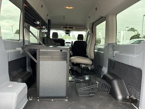 Used 2019 Ford Transit 150 XLT RWD image 17