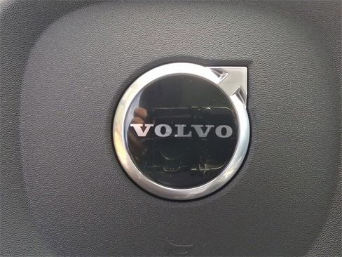 New 2026 Volvo XC90 B6 Ultra image 12