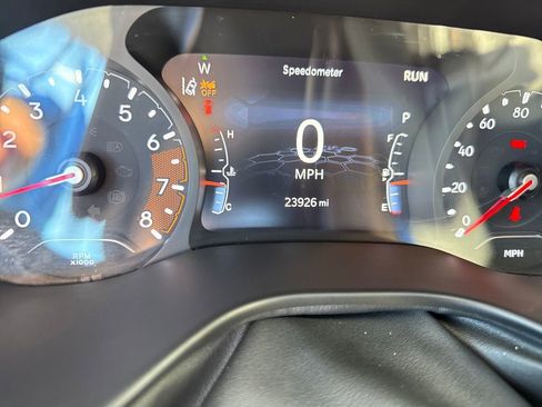 Used 2024 Jeep Compass Limited image 12