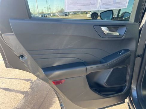 Used 2022 Ford Escape SEL AWD/4WD image 17