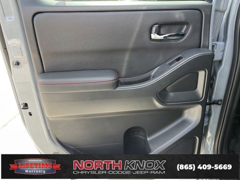 Used 2025 Nissan Frontier PRO-4X w/ Pro Premium Package image 16