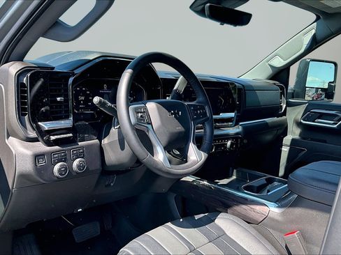Used 2025 Chevrolet Silverado 2500 LTZ w/ Trail Boss Package AWD/4WD image 13