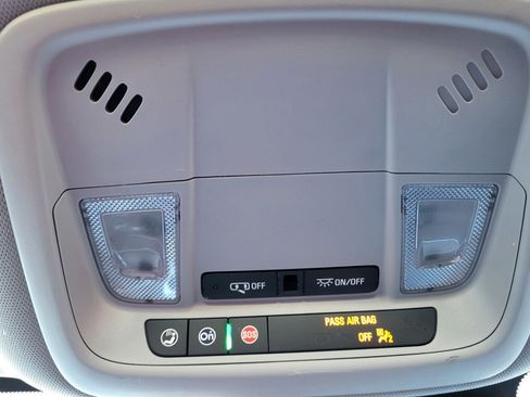 Used 2023 Chevrolet Malibu LT image 37