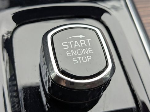 Used 2023 Volvo XC60 B5 Plus w/ Protection Package image 29