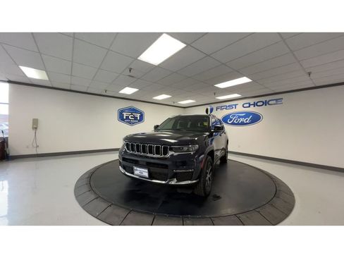 Used 2023 Jeep Grand Cherokee L Limited image 5