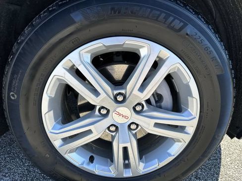 Certified 2024 GMC Terrain SLE w/ Driver Convenience Package FWD image 21