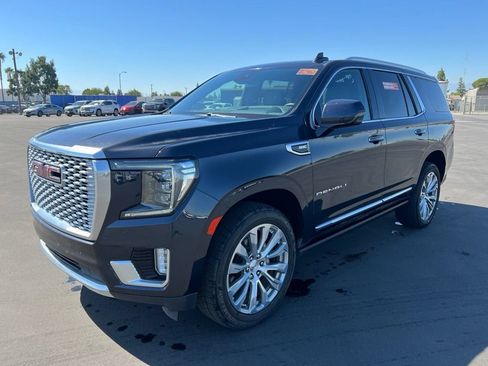 Used 2023 GMC Yukon Denali RWD image 25