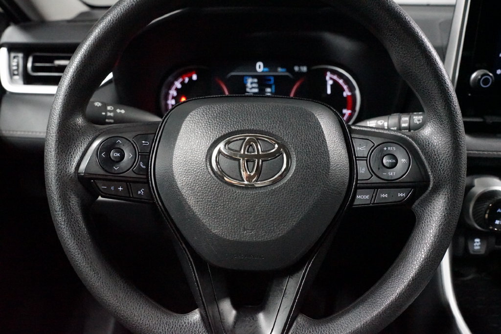 Certified 2025 Toyota RAV4 XLE FWD image 12