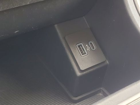 Used 2023 Ford Edge SEL AWD/4WD image 18