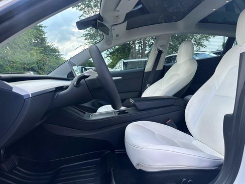 Used 2022 Tesla Model 3 Long Range AWD/4WD image 10