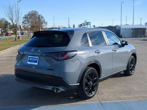 Used 2023 Honda HR-V Sport image 3