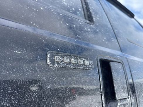 Used 2016 Ford F250 Lariat w/ Lariat Ultimate Package image 4