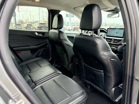 Used 2025 Ford Escape Platinum image 16