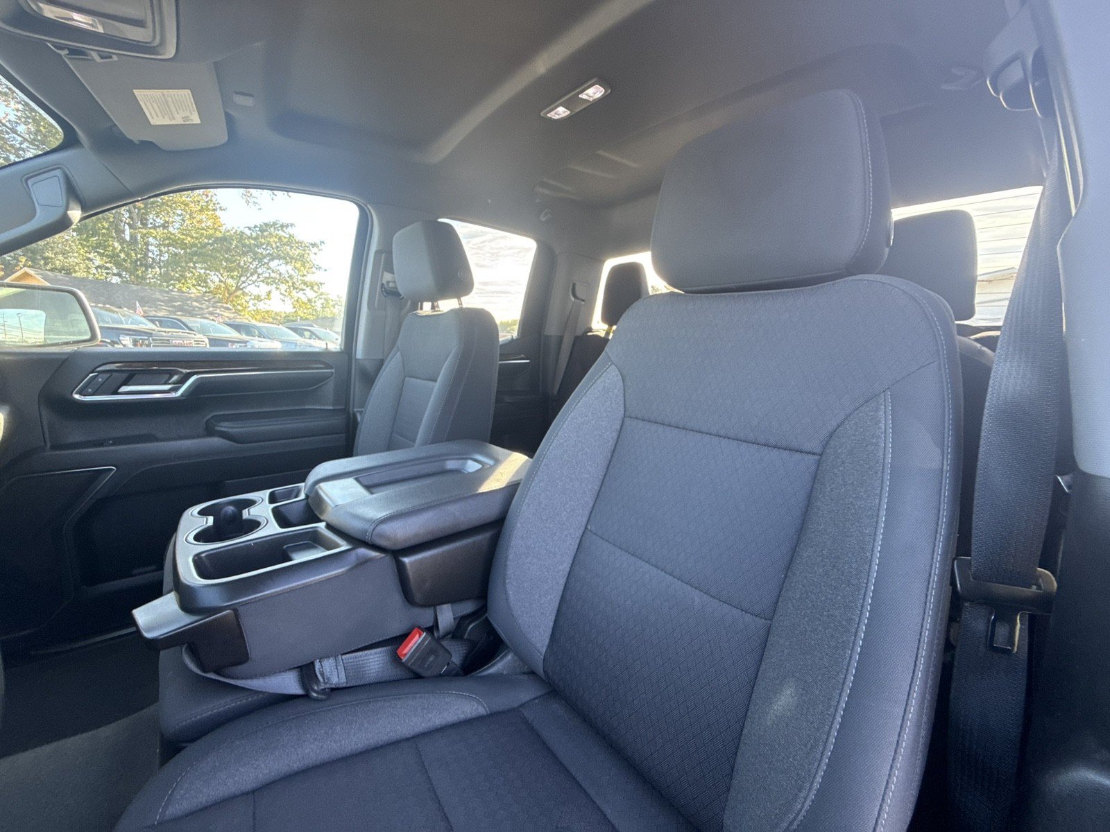 Used 2023 GMC Sierra 1500 Elevation AWD/4WD image 9