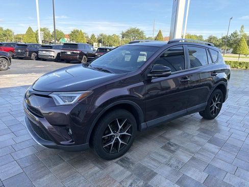Used 2016 Toyota RAV4 SE FWD image 6